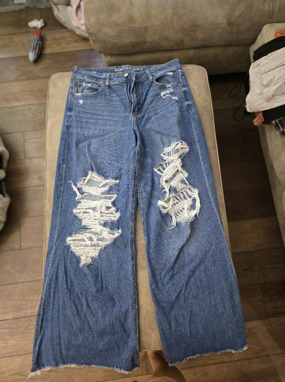 American Eagle Outfitters Blue Stretch Denim Jeans with Embroidered Waistband